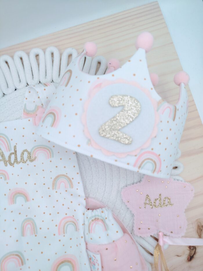 Pack cumpleaños peto doble volante, arcoiris brilli. - Imagen 4