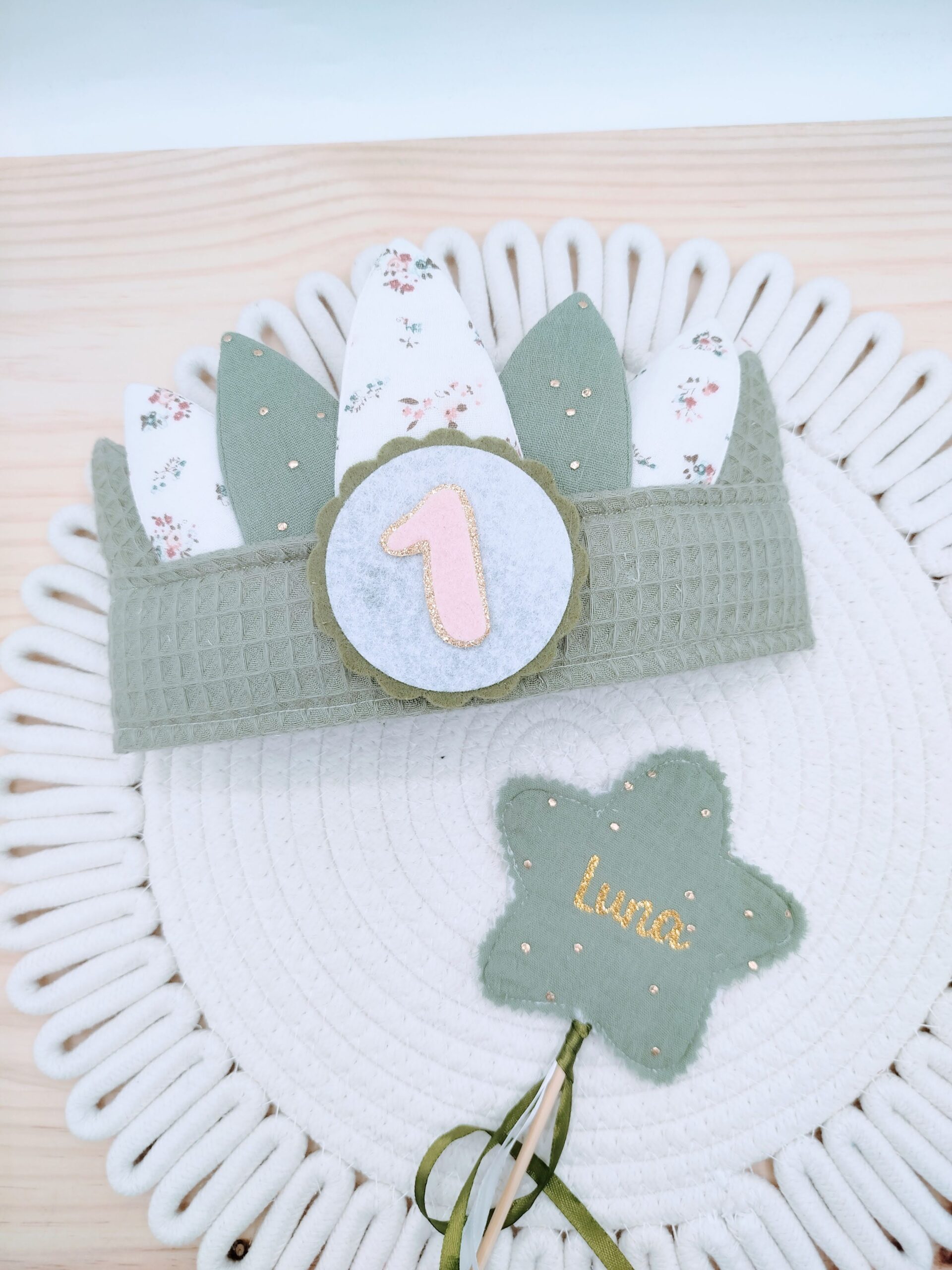 Corona de cumpleaños india, Carmela - Imagen 3